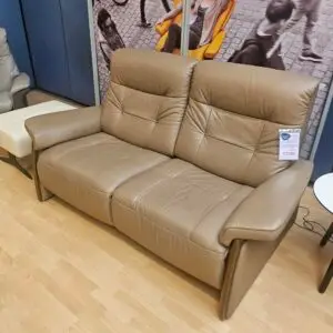 Mary 2 Seater 2 Power sofa - wood arms - Paloma Funghi