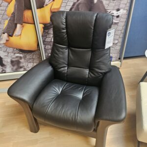 Windsor Chair in Stunning Paloma Black leather